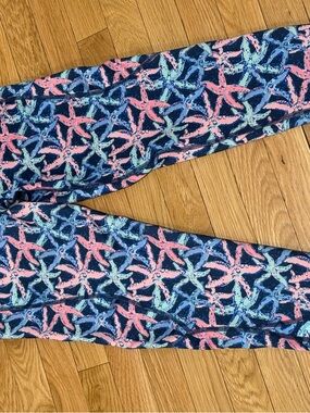 Vineyard Vines Navy Performance Top with Pink Whale Logo